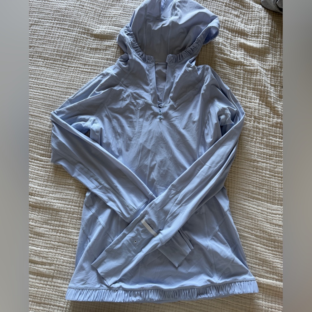 Lululemon top